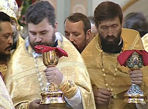 Святейший Патриарх Московский и вся Руси Кирилл. Божественную Литургия в Знаменском соборе